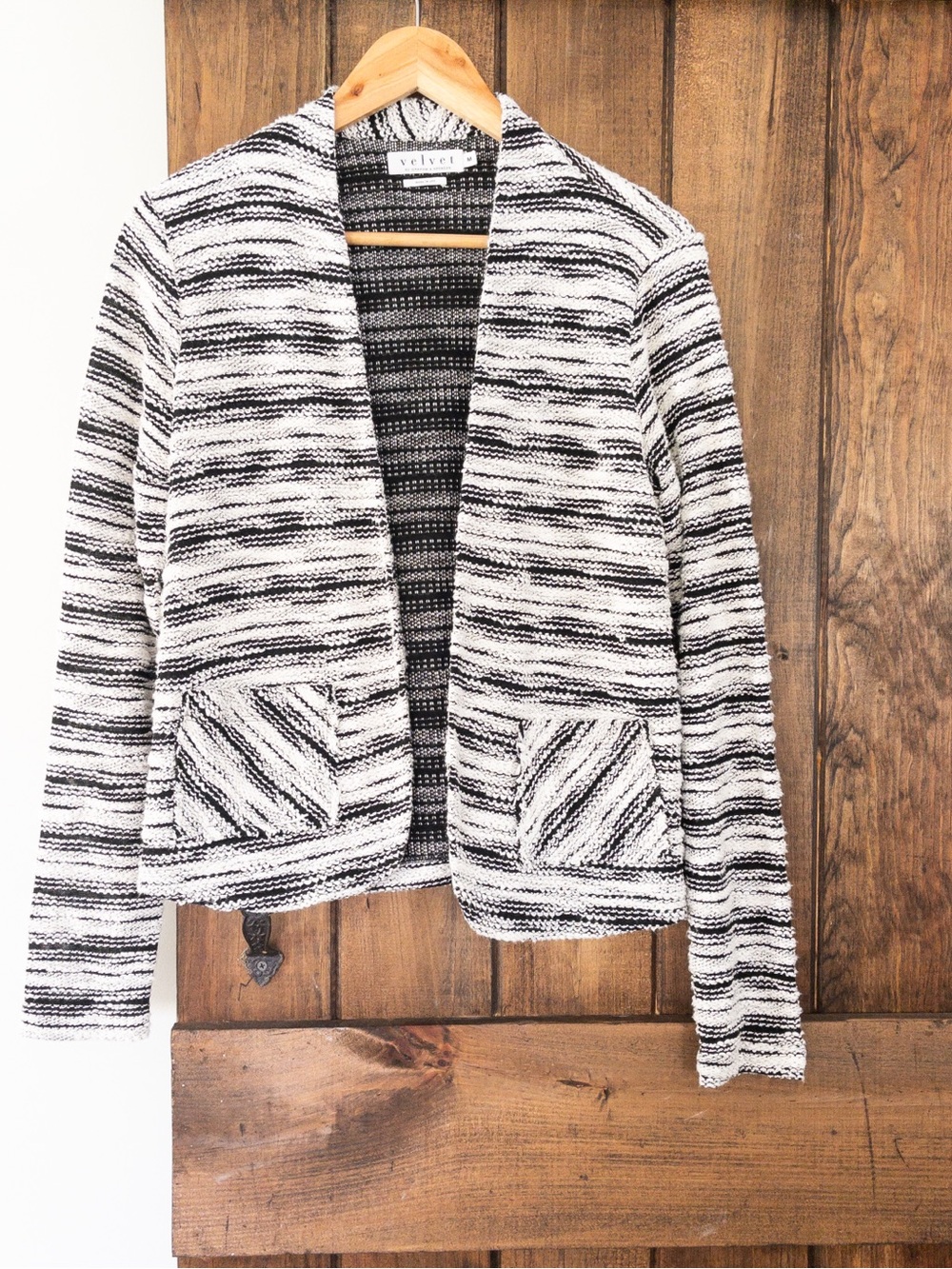 Velvet by Graham & Spencer White & Black Boucle Textured Open Blazer Jacket